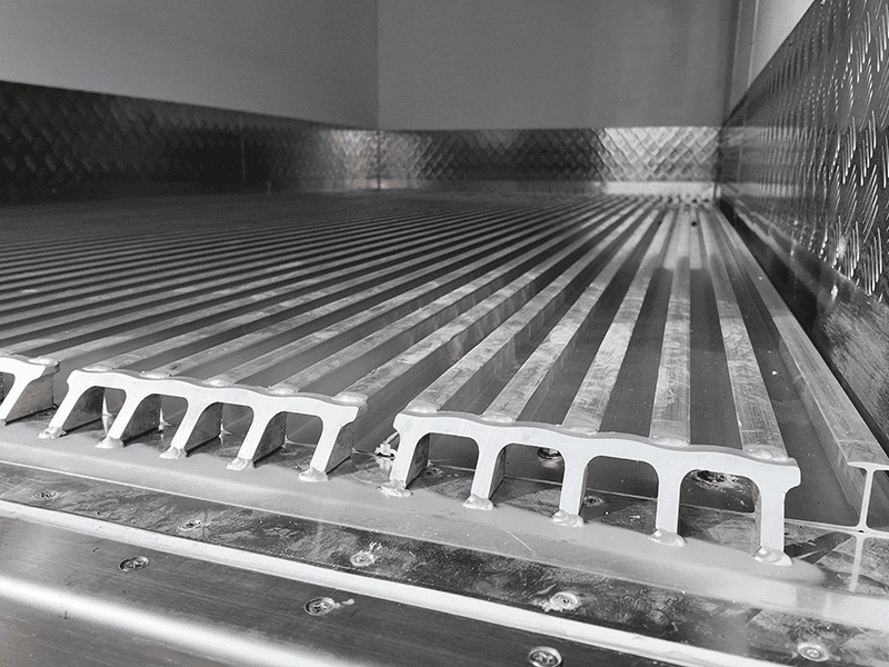 HOWO Refrigerated 4x2 THERMO KING Unit Truck-3 Howo réfrigéré 4x2 Thermo King Unit Truck-3