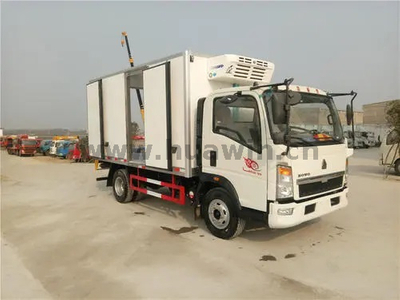 Sinotruk Howo 4x2 Refrigerator Truck-3Ton