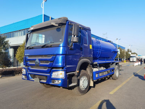 Sinotruk Howo 10 000 camions d'aspiration lourds 4 * 2 camion d'aspiration
