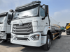 Camion de pétrolier Howo Fuel-6 × 4