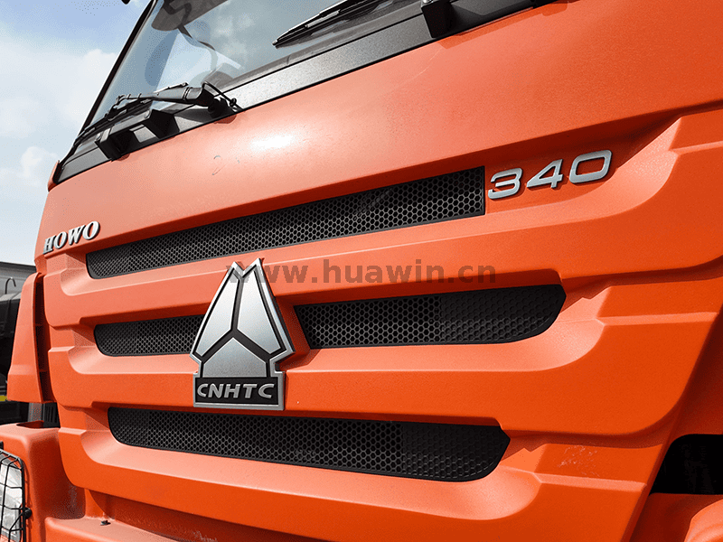Camion de pétrolier Howo7-Fuel-6 × 4-8