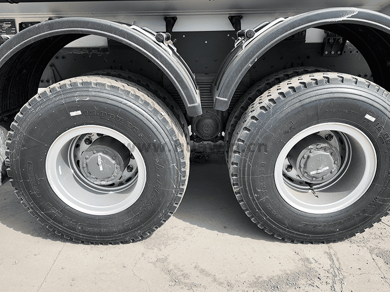 Howo Sprinkler Truck 6x4-6