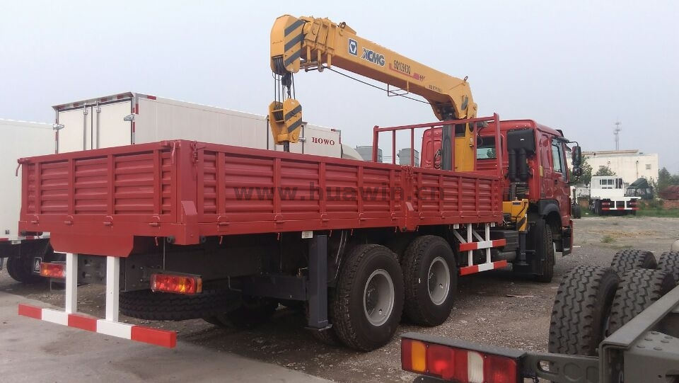 Grue montée sur camion télescopique mobile SINOTRUK HOWO 6X4