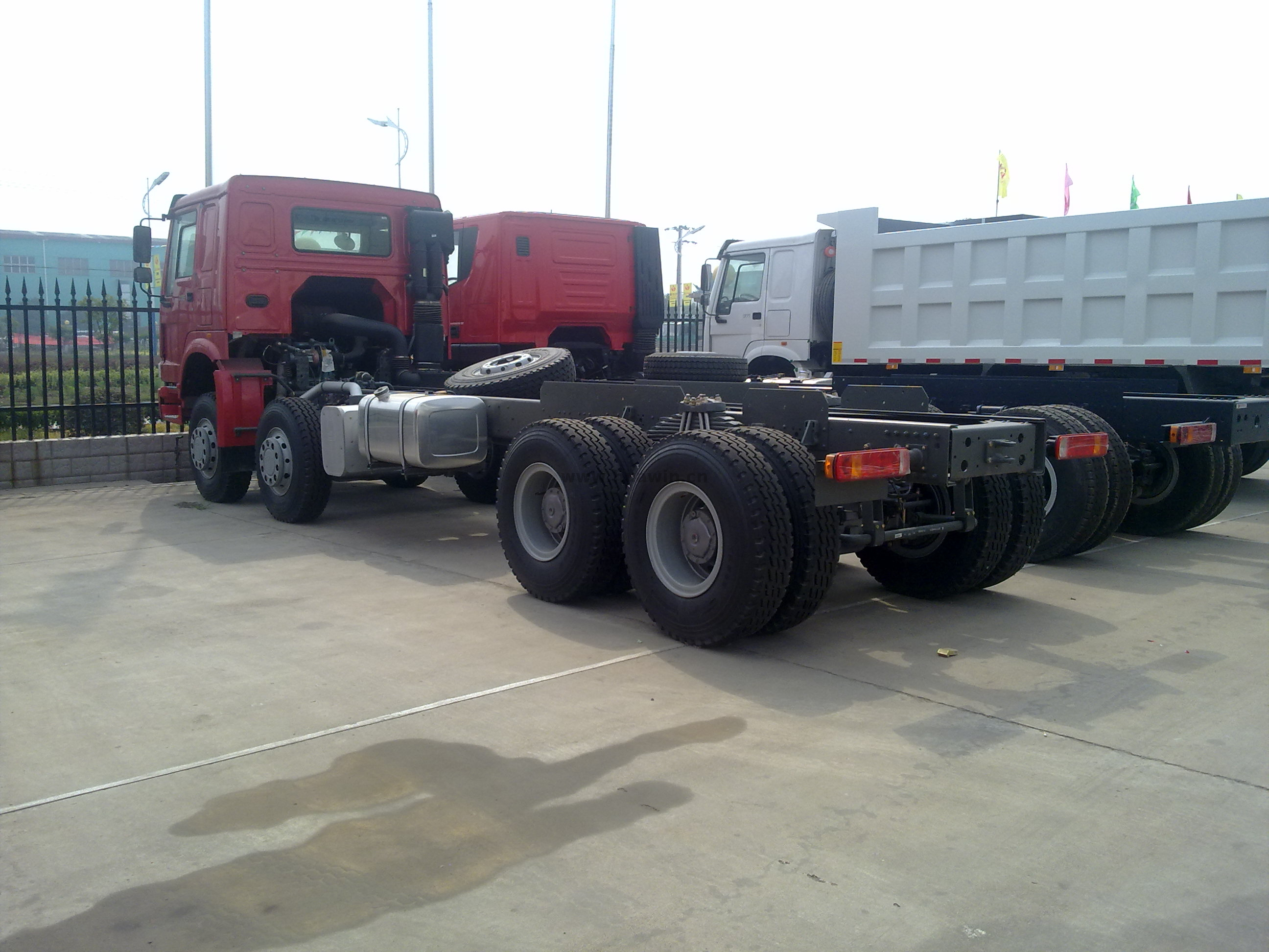 Châssis de camion cargo SINOTRUK HOWO 8x4 12 roues