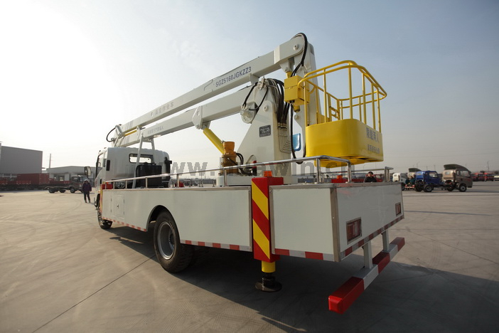 Tout nouveau camion à plate-forme de travail à haute altitude à 6 roues