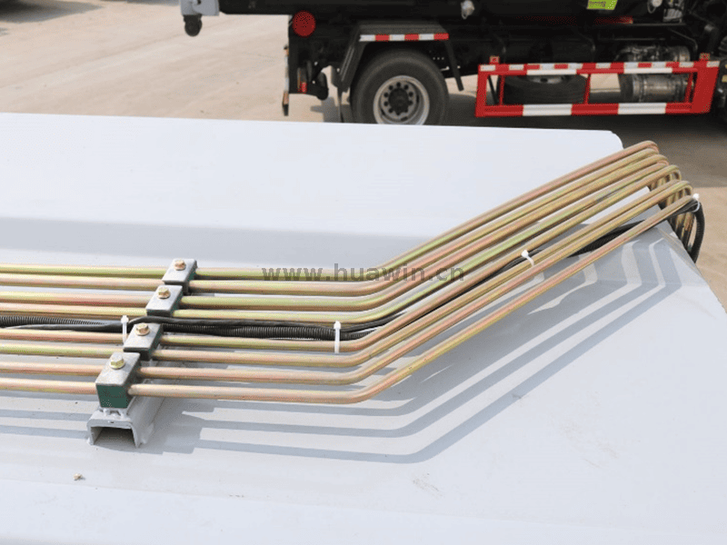 Camion compacteur de d&eacute;chets SINOTRUK HOWO-4x2-8