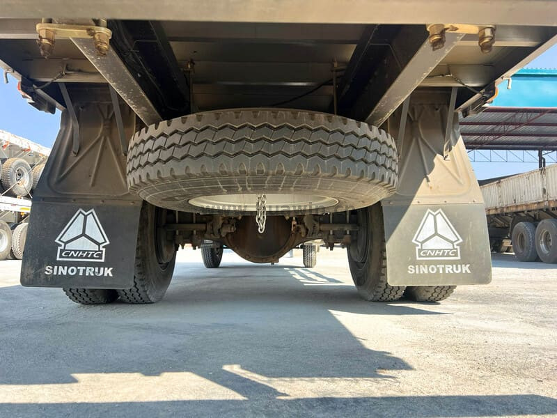 Camion de camion de chargement léger de camion de cargaison de SINOTRUK HOWO 4X2-8