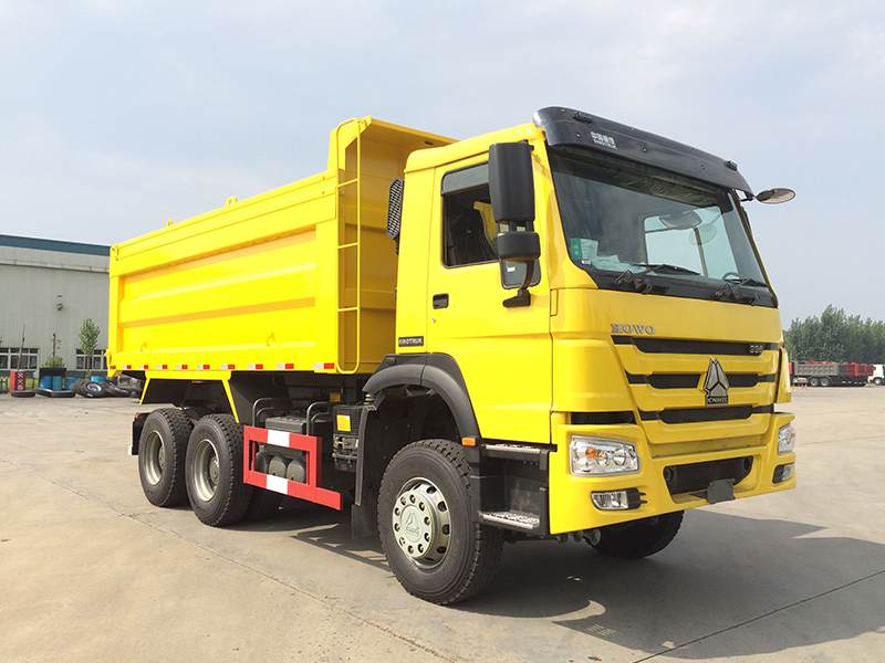 Camion à benne basculante à basculement avant HOWO 6X4