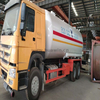 Camion Bobtail de réservoir de gaz de Sinotruk HOWO 6x4 LPG