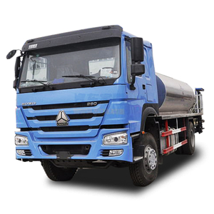 Tout nouveau camion à pulvérisation de bitume à charge lourde 4x2
