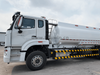 Camion de pétrolier Howo Fuel-6 × 4