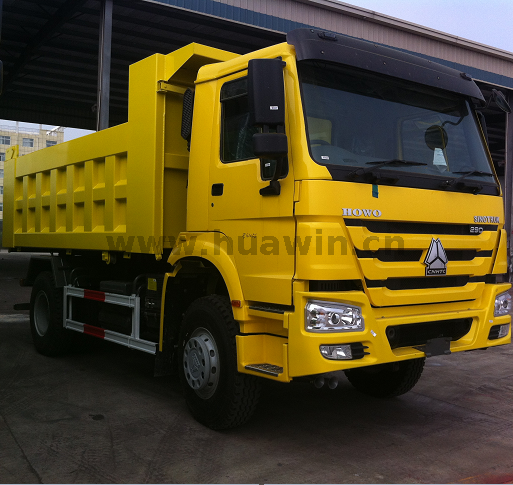 Camion à benne basculante SINOTRUK HOWO 4X2 15T