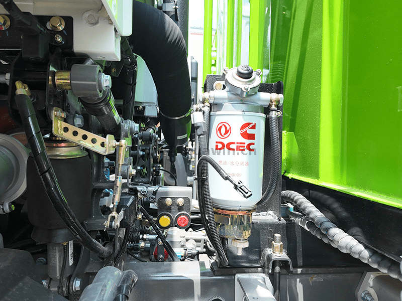 Sinotruk Howo 4x2 Tamion de balayeur de route lourde-5