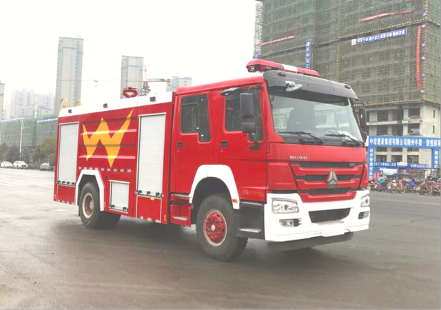 Howo 4x2 Water Spray Fire Fighting Tank Truck wiht 6cbm Water and 2cbm mousse