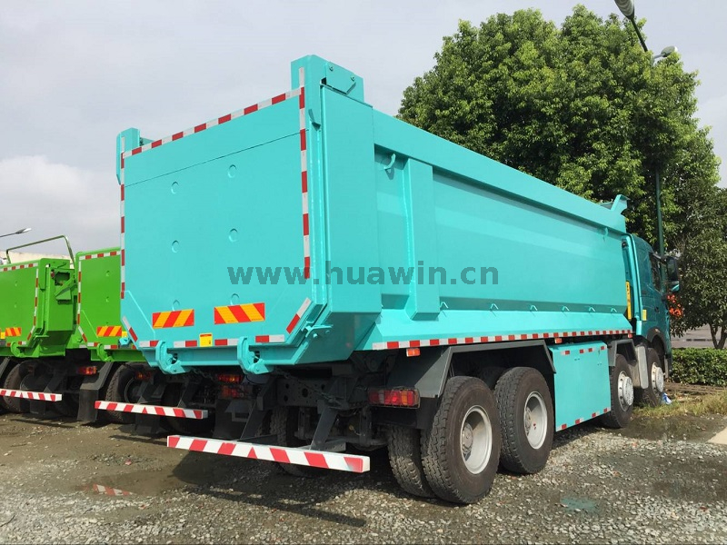 Camion à benne basculante SINOTRUK HOWO 8X4 12 roues 45T