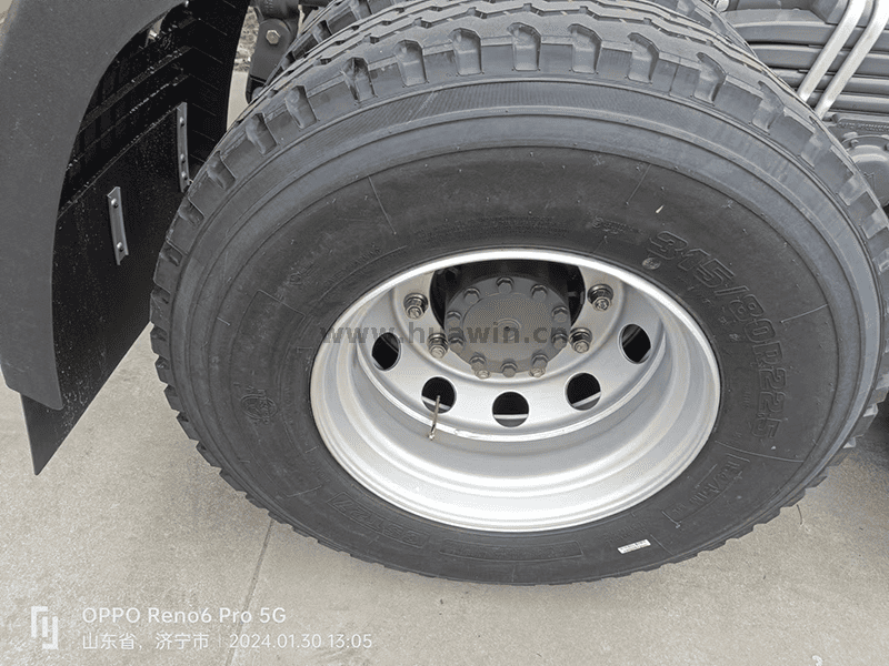 Sinotruk Howo nx 8x4 Tracteur-9