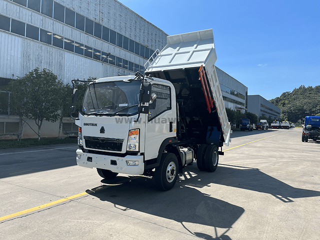 Sinotruk Howo 4 × 2 Camion-benne légers