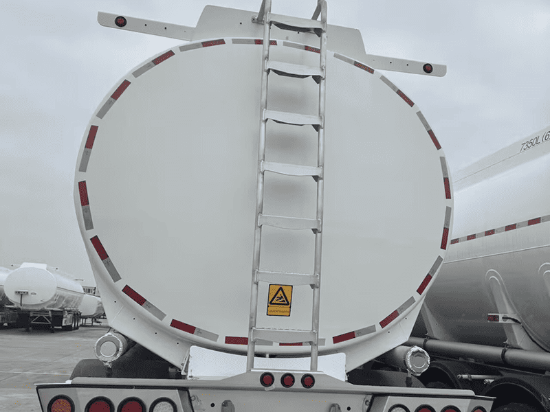 Semi-remorque-citerne de carburant d'alliage d'aluminium des axes 46CBM de SINOTRUK CIMC 3-new-5